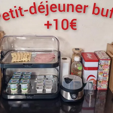 Le Relais Des Dames Acomodação com café da manhã Neuville-sur-Saône Exterior foto